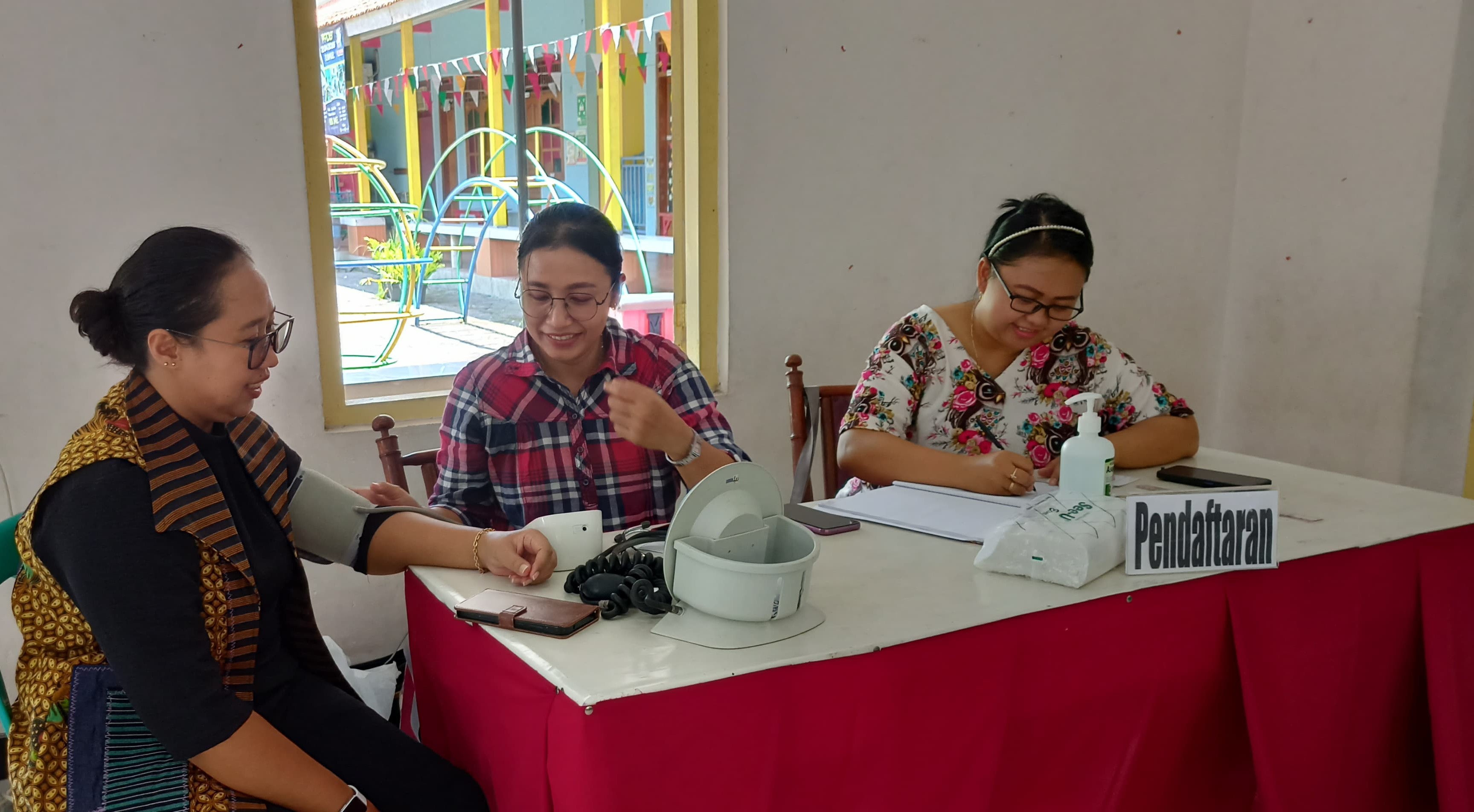 gallery kegiatan, Pemeriksaan Kesehatan Untuk Adiyuswa GKJ BAKI, Komisi Diakonia, gereja kristen jawa, gkj, gkj baki, gereja kristen jawa baki, baki, sukoharjo, gkj klasis sukoharjo, klasis sukoharjo, klasis, sinode gkj, sinode 